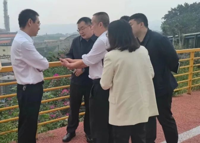 1698223636178926.jpg 1.市發(fā)改委副主任李霖帶隊到公司調(diào)研.jpg